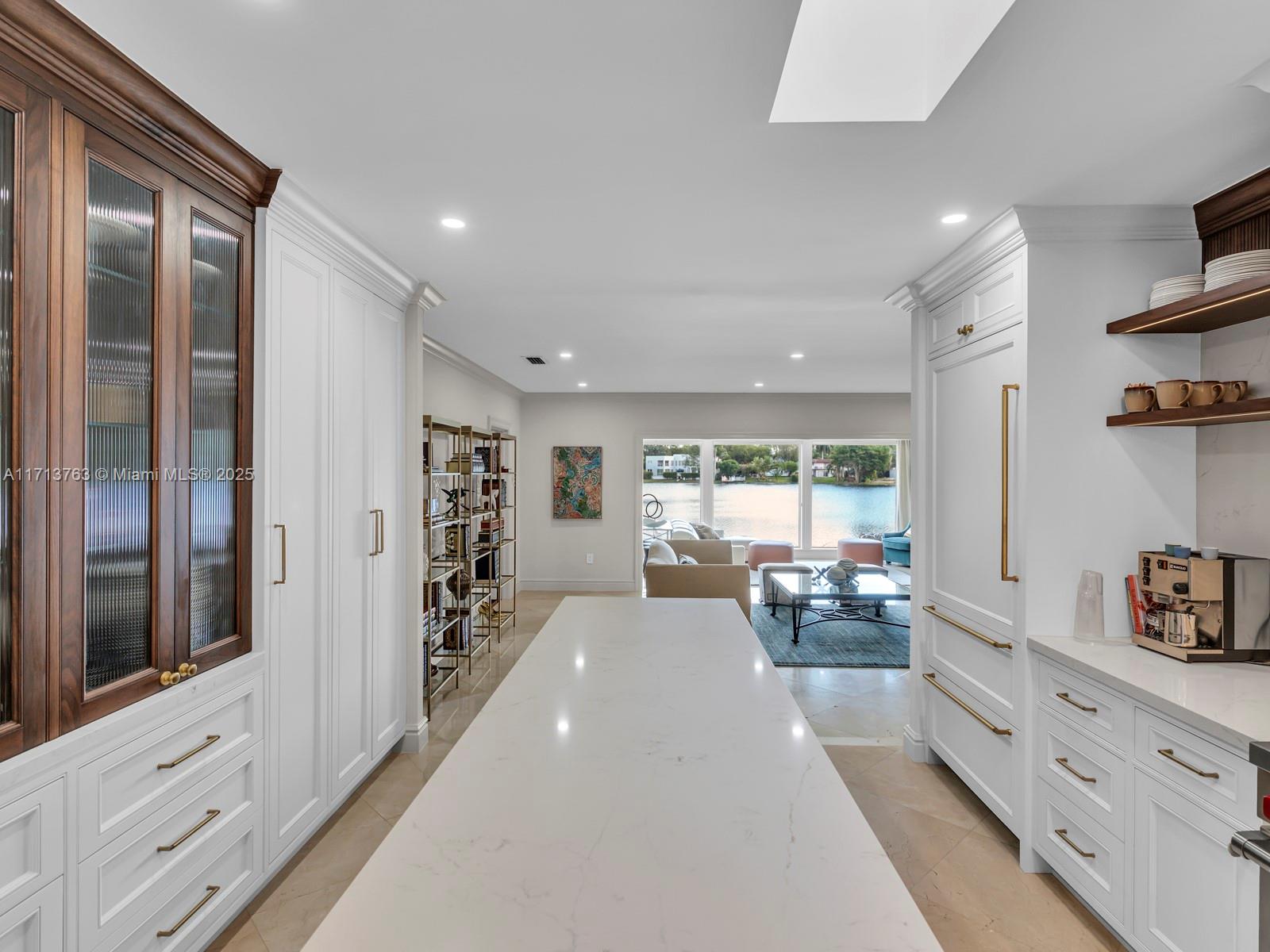 MIAMI LAKES - LOCH LOMOND - Residential