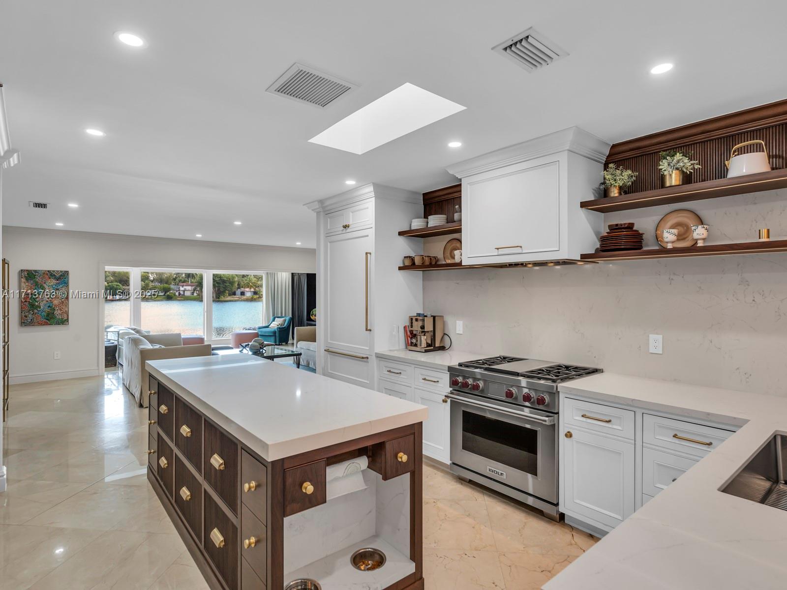 MIAMI LAKES - LOCH LOMOND - Residential