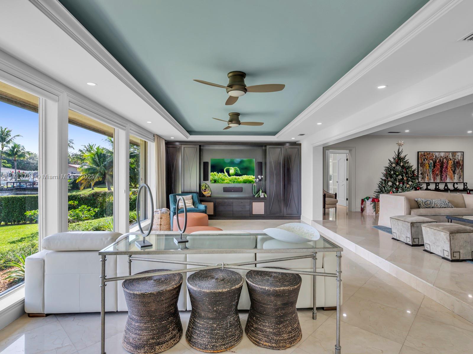 MIAMI LAKES - LOCH LOMOND - Residential