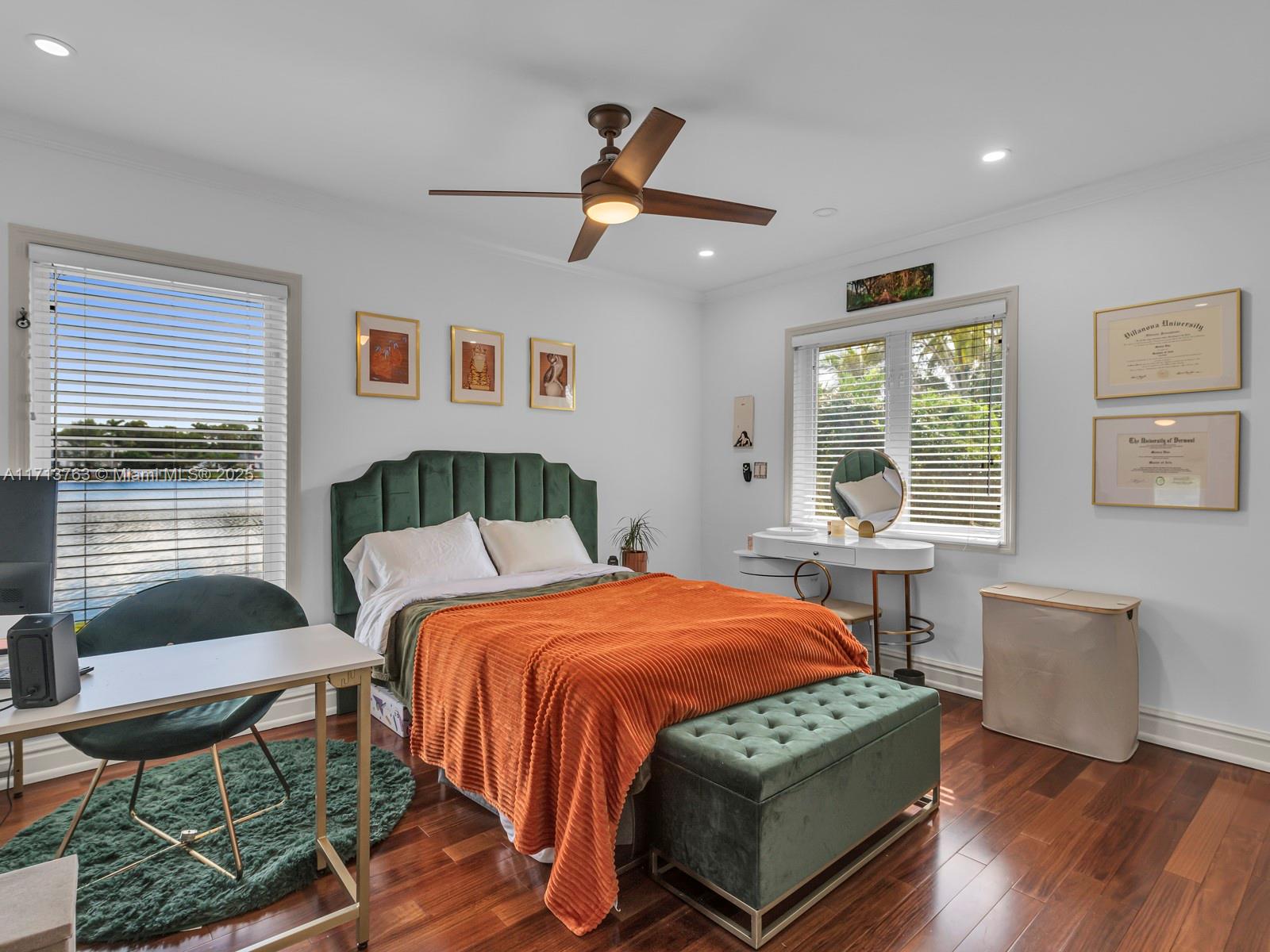 MIAMI LAKES - LOCH LOMOND - Residential