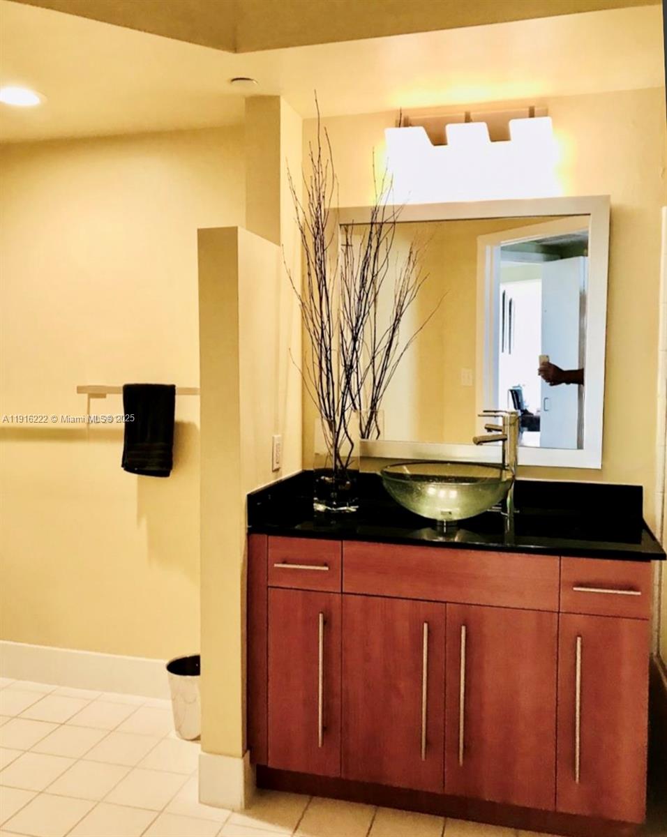 THE WAVERLY AT SOUTH BEAC - Residential Lease