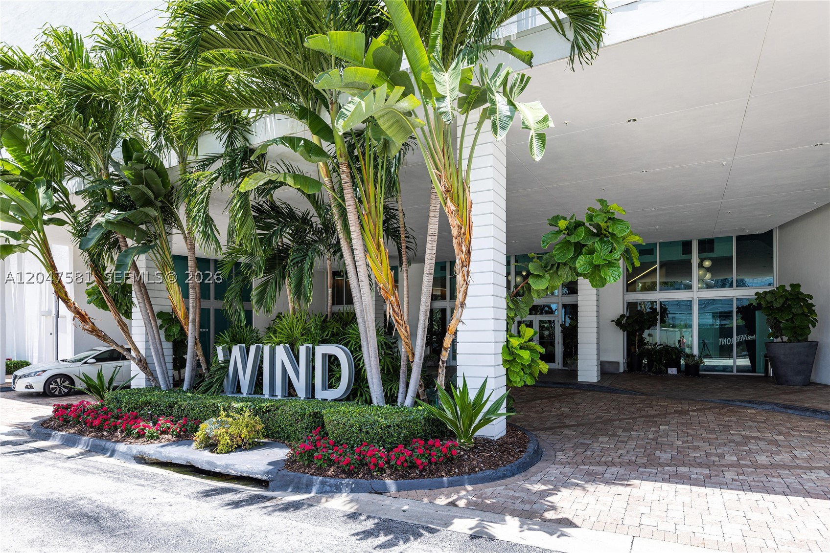 WIND CONDO - Residential