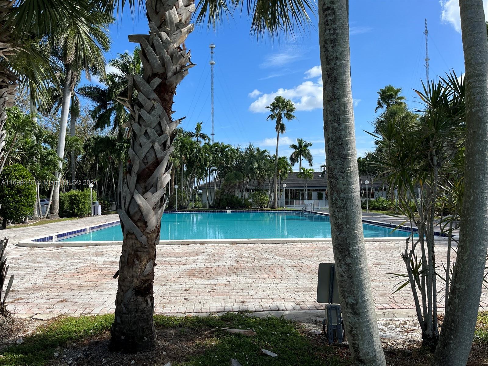ELLINGTON AT COUNTY LINE - Residential Lease