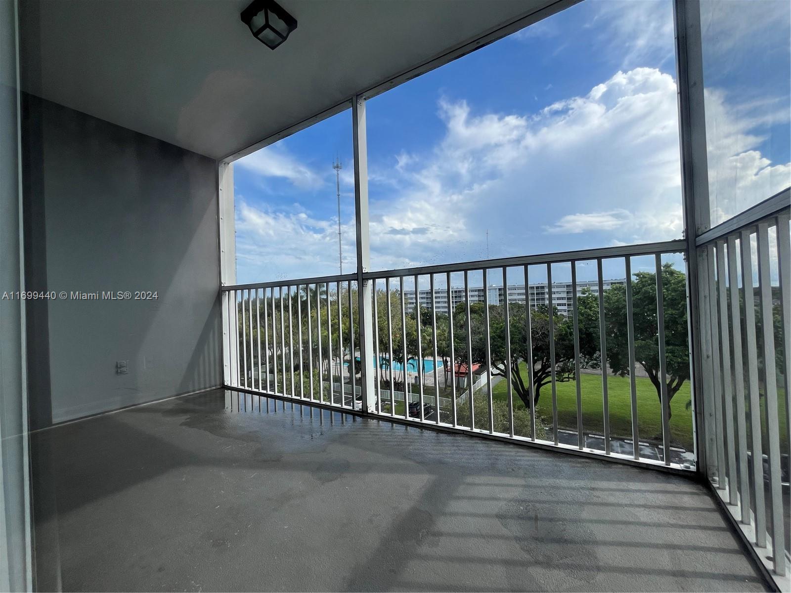 ELLINGTON AT COUNTY LINE - Residential Lease