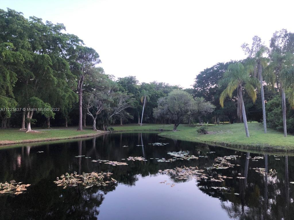 LE LAC - Land