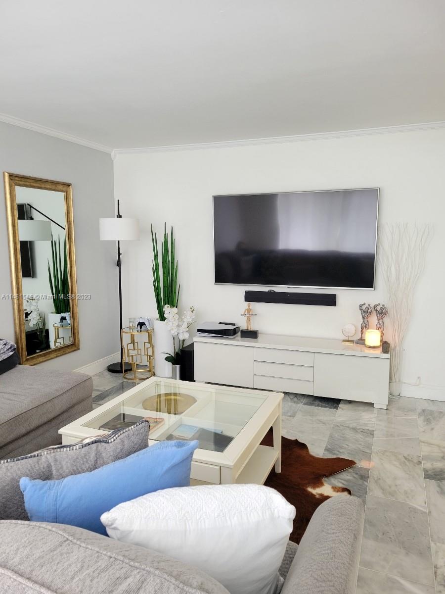 MISTY LAKE CONDO - Residential