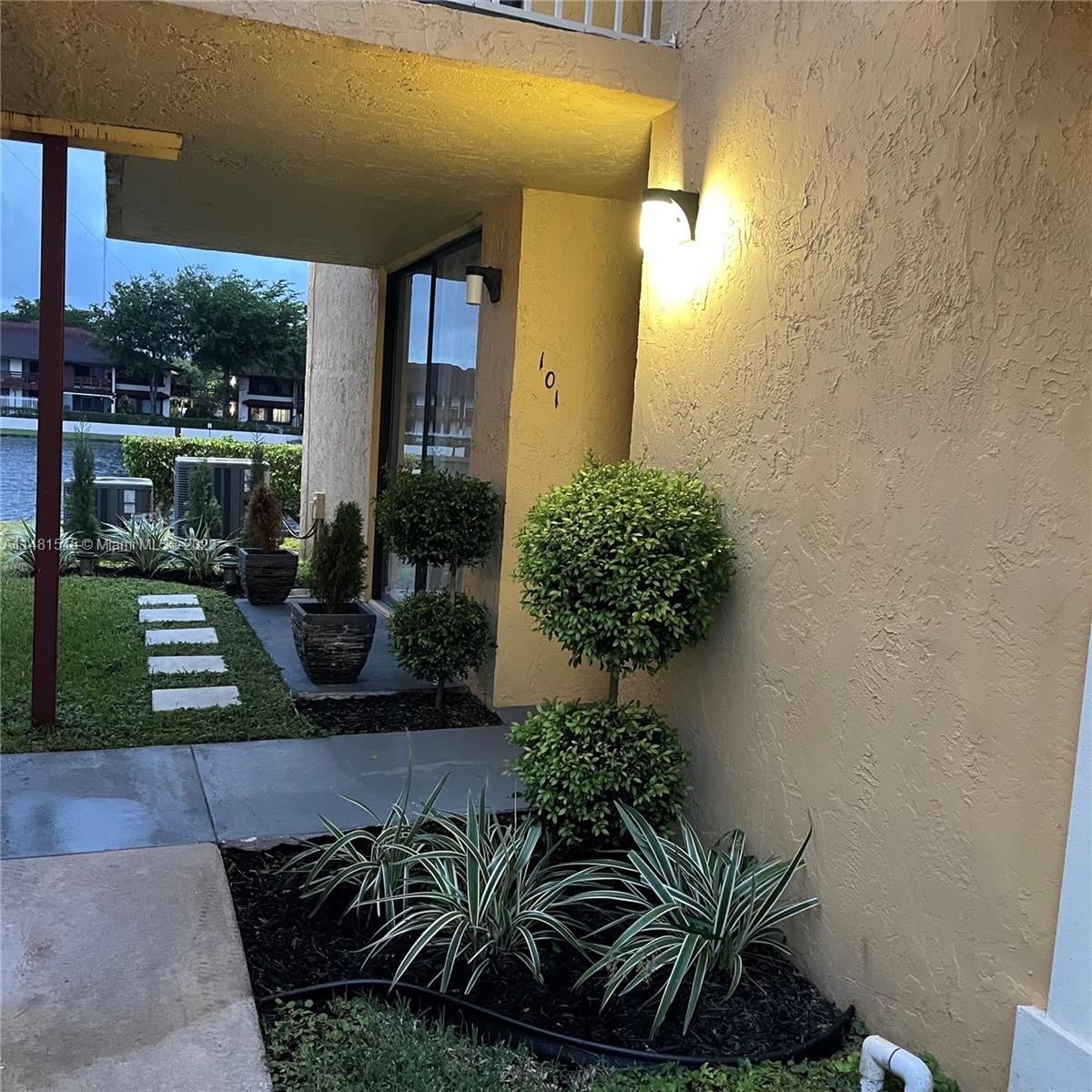 MISTY LAKE CONDO - Residential