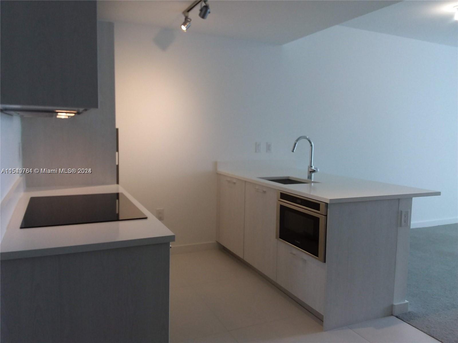 PARAISO BAYVIEWS CONDO - Residential