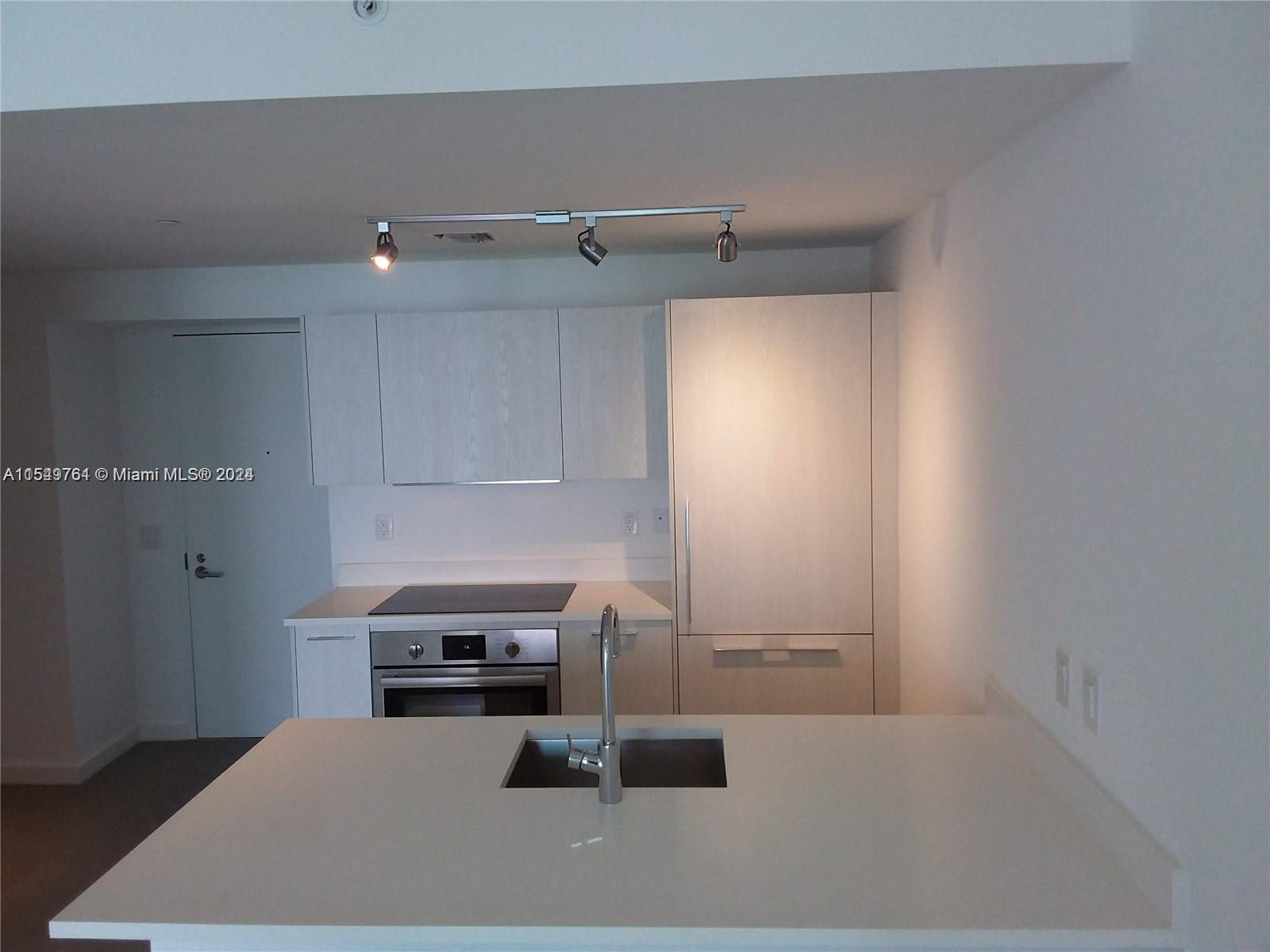 PARAISO BAYVIEWS CONDO - Residential