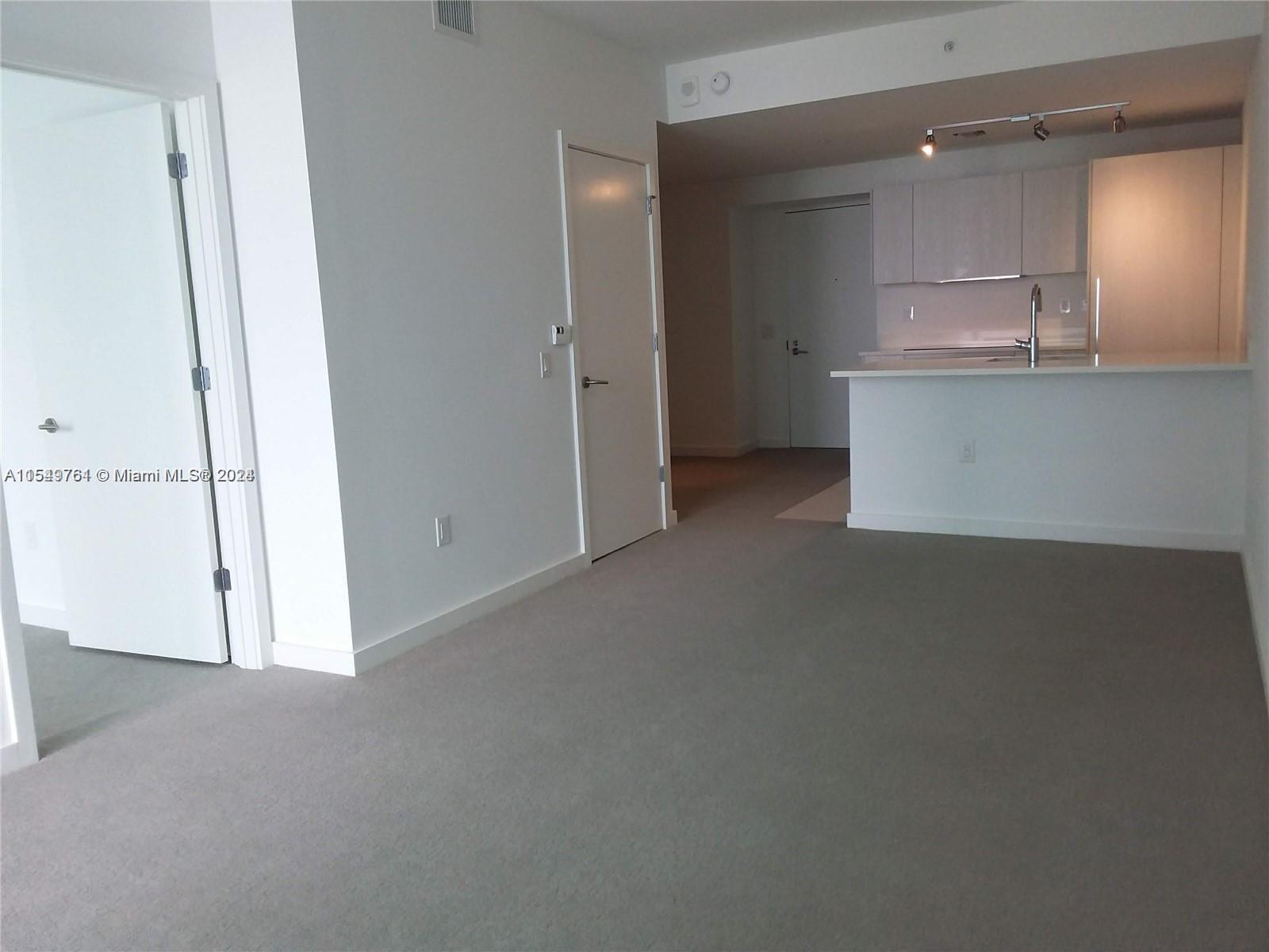 PARAISO BAYVIEWS CONDO - Residential