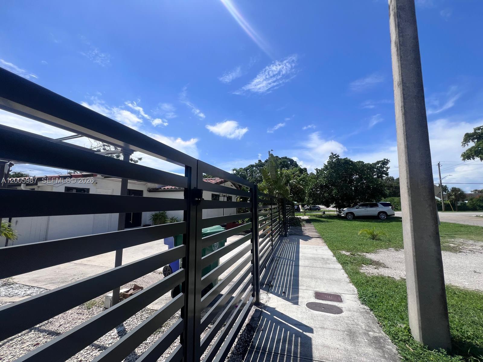 TWELFTH ST MANORS 1ST ADD - Residential Income