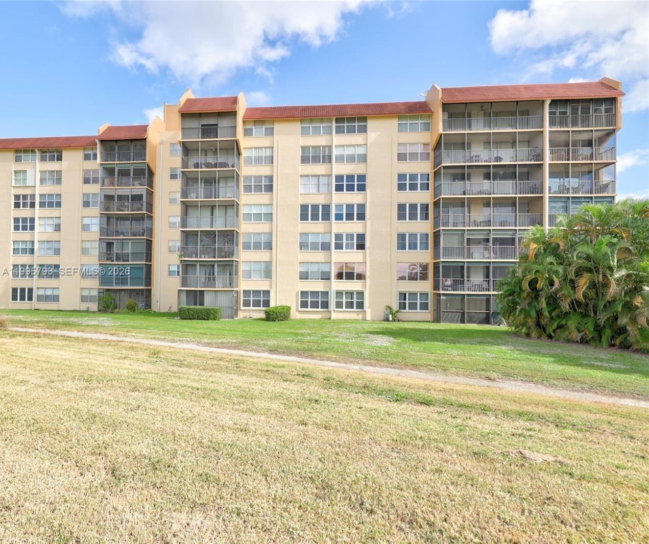 CONDOMINIUM 6 OF ENVIRON - Residential