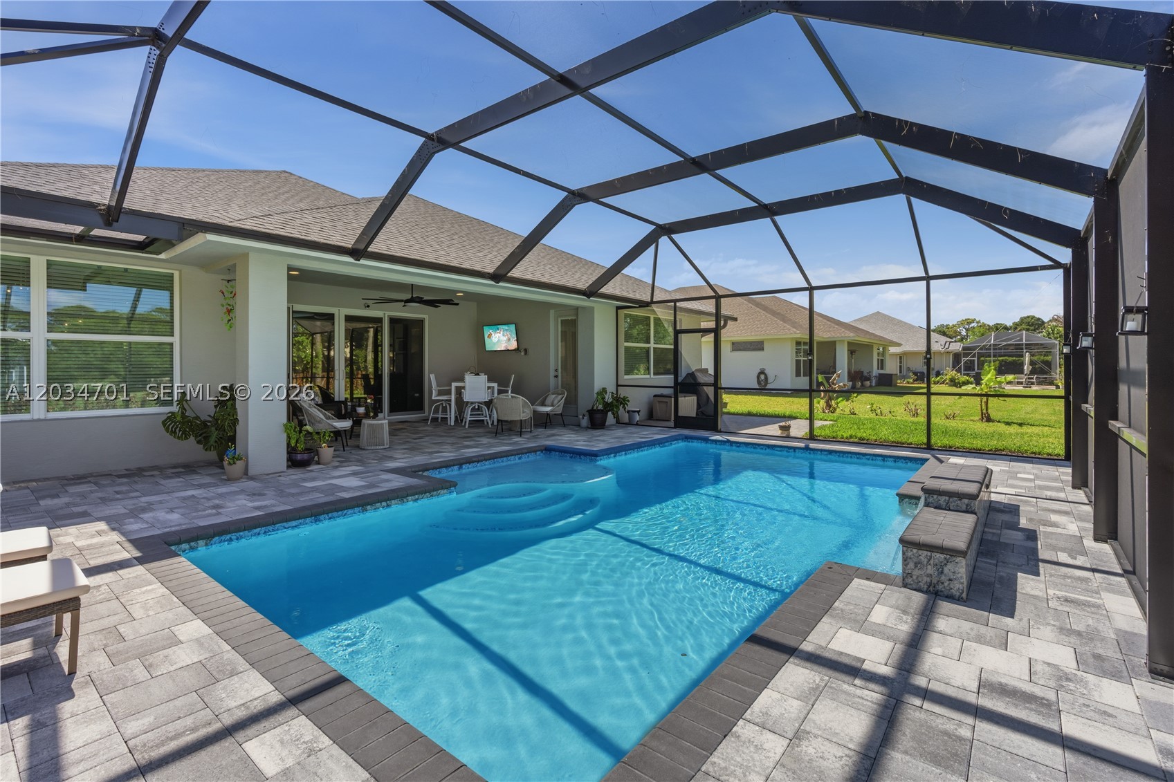 CRYSTAL FALLS OF VERO - Residential
