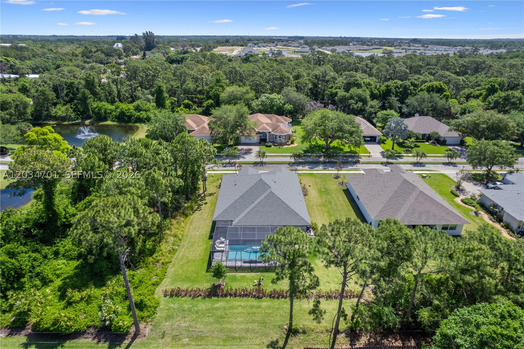 CRYSTAL FALLS OF VERO - Residential