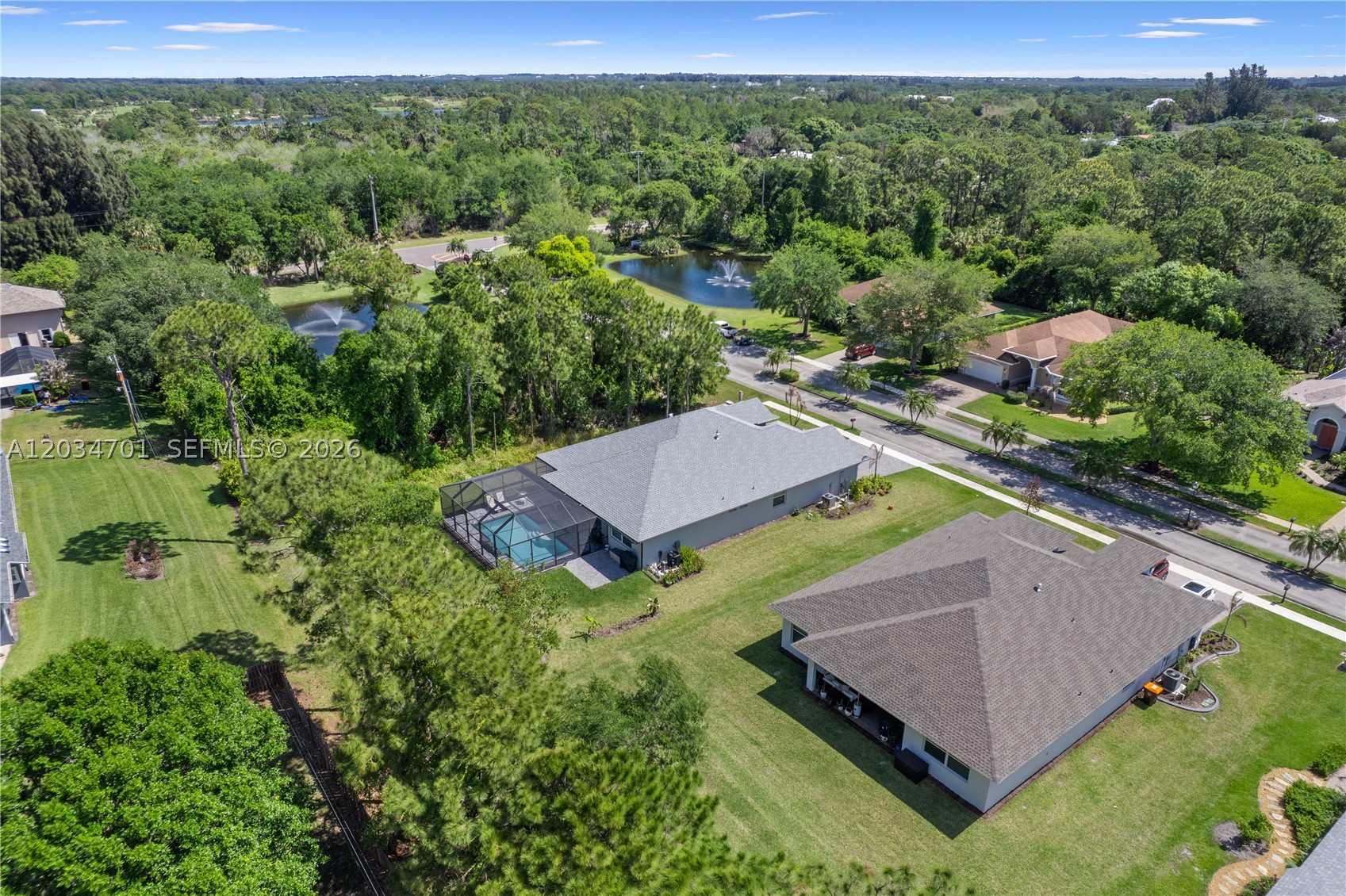 CRYSTAL FALLS OF VERO - Residential