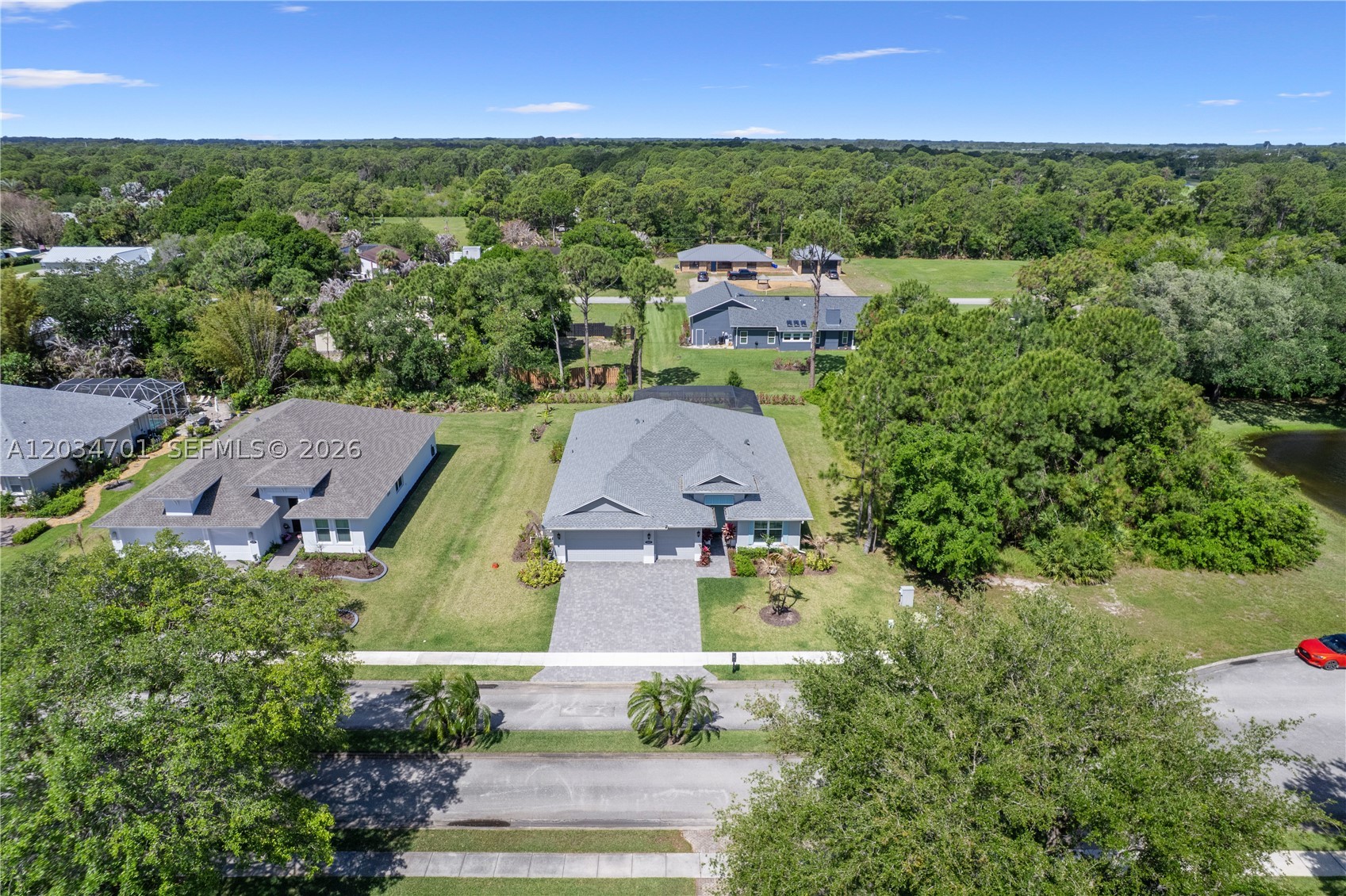 CRYSTAL FALLS OF VERO - Residential