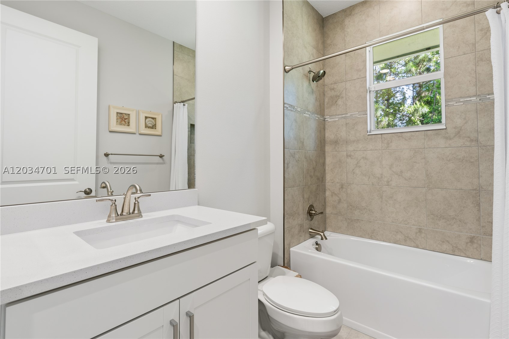CRYSTAL FALLS OF VERO - Residential