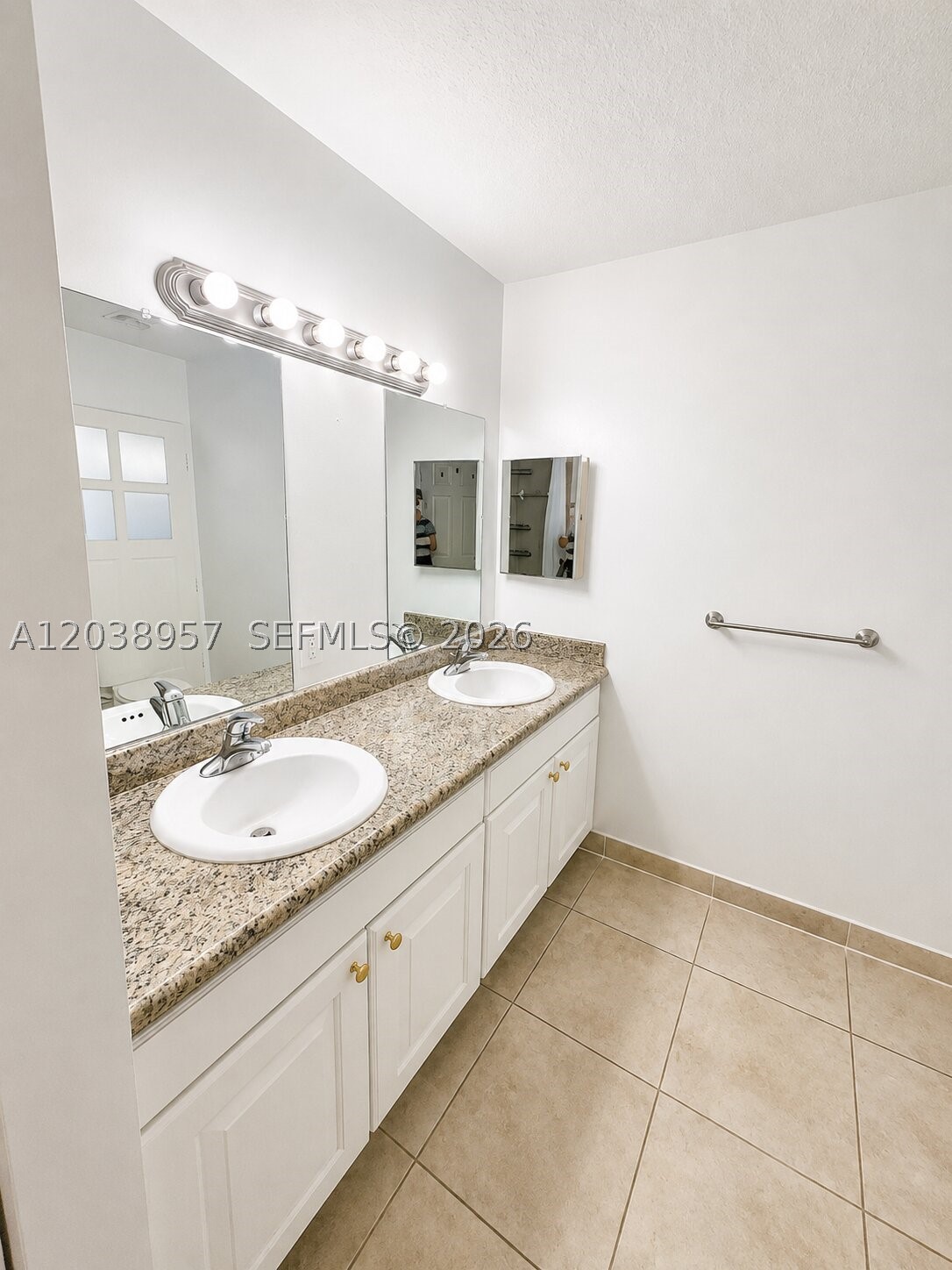 Bella Villagio - Residential