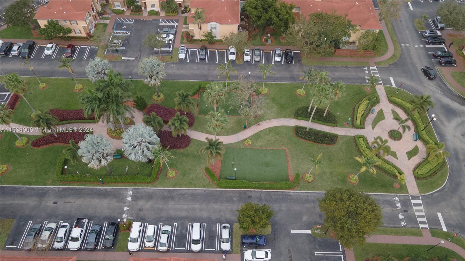 VILLAS AT CARMEL CONDO NO - Residential