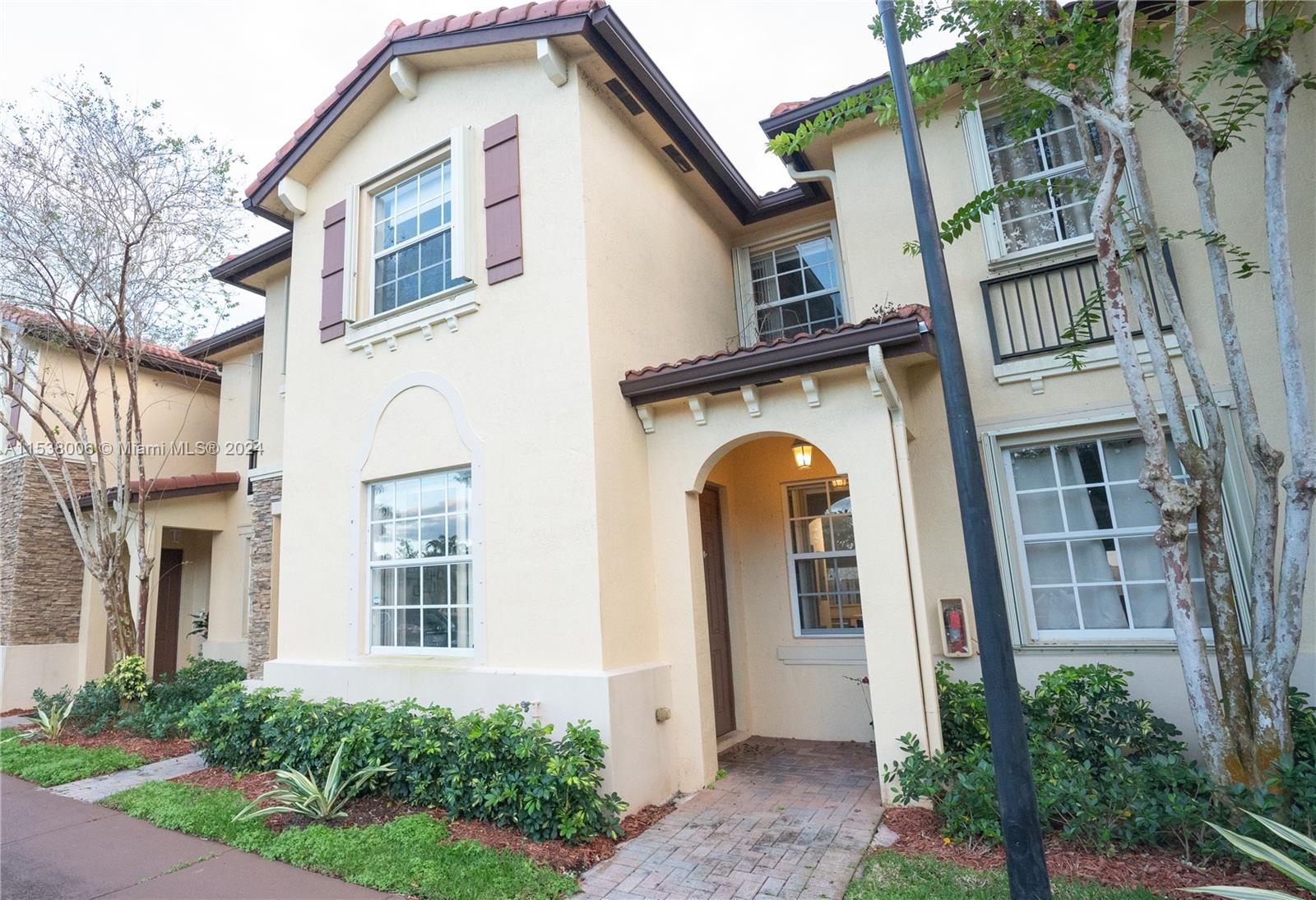 VILLAS AT CARMEL CONDO NO - Residential