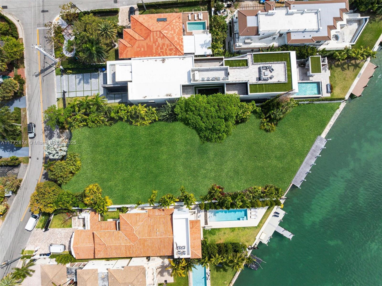 ALTOS DEL MAR NO 5 - Residential