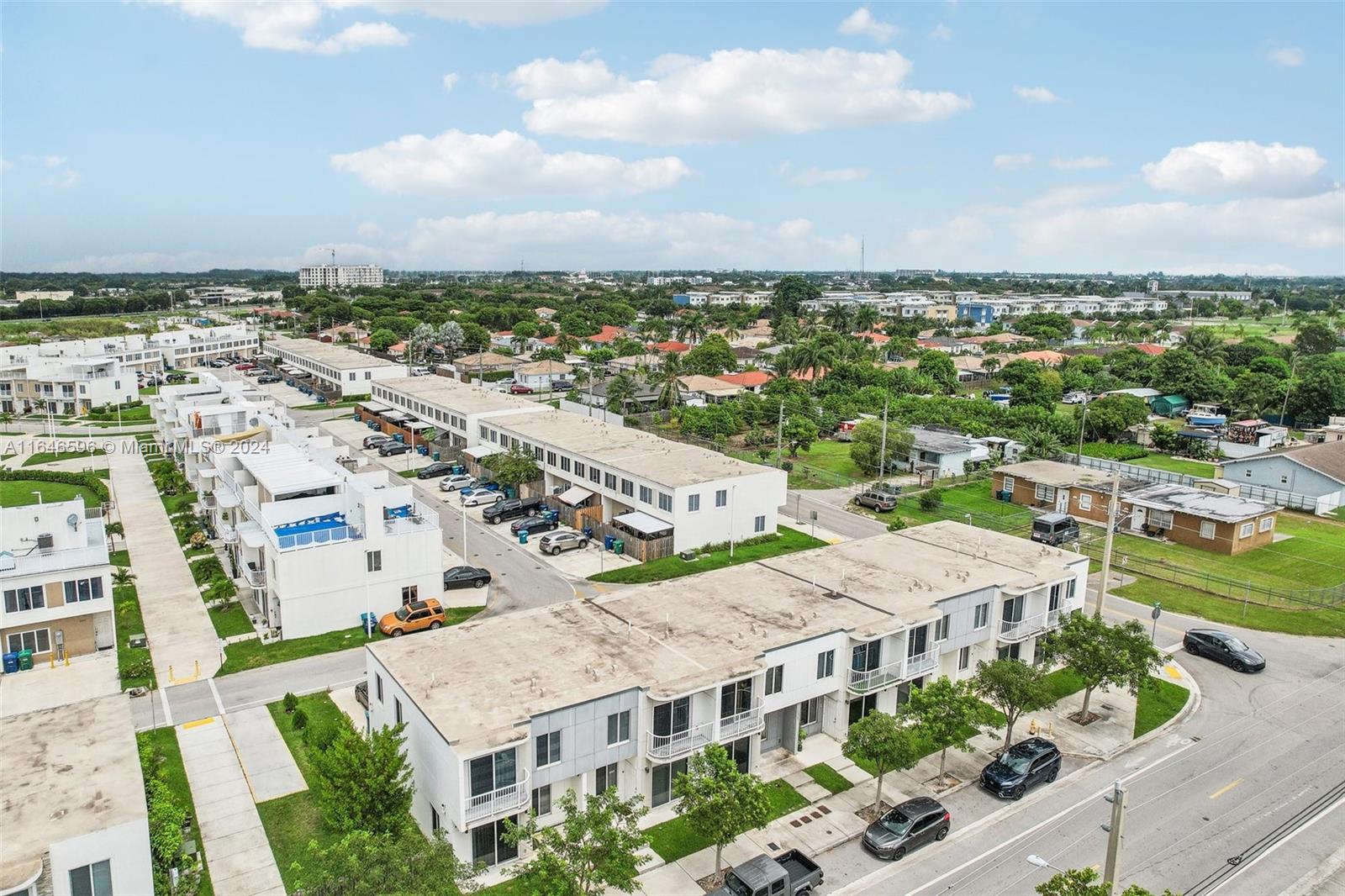 PARADISE GARDENS - Residential Lease
