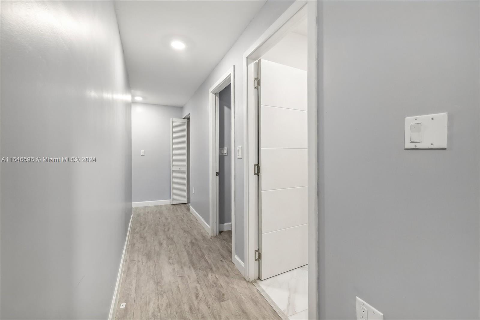 PARADISE GARDENS - Residential Lease