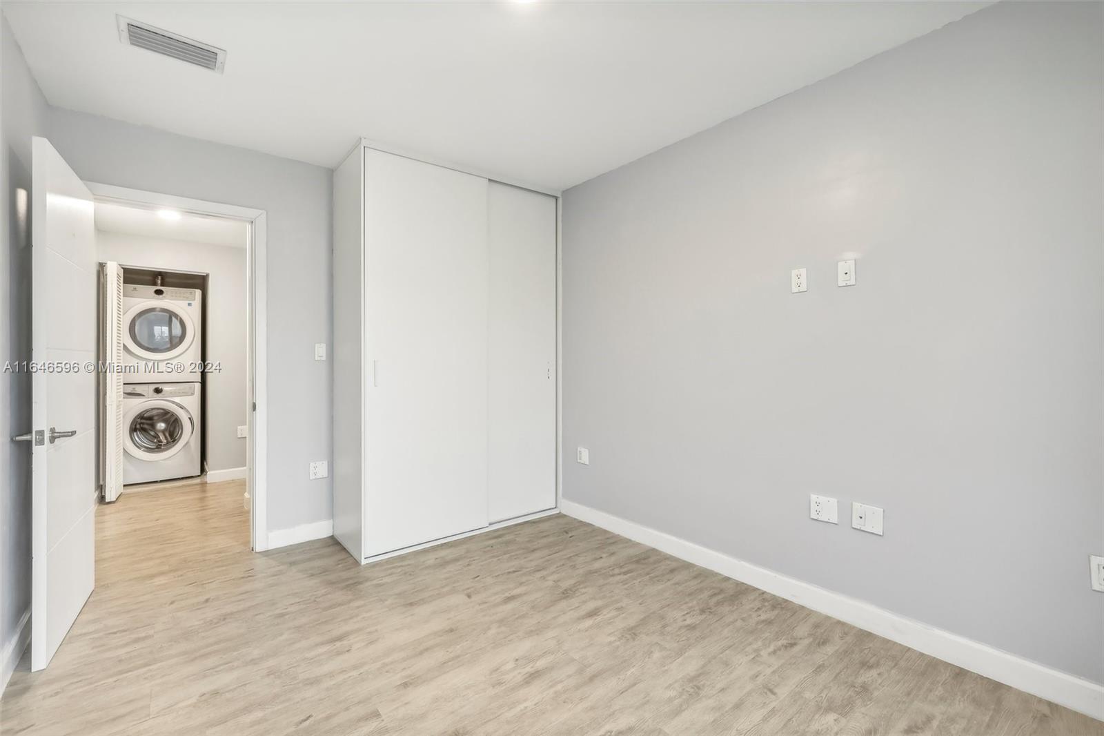 PARADISE GARDENS - Residential Lease
