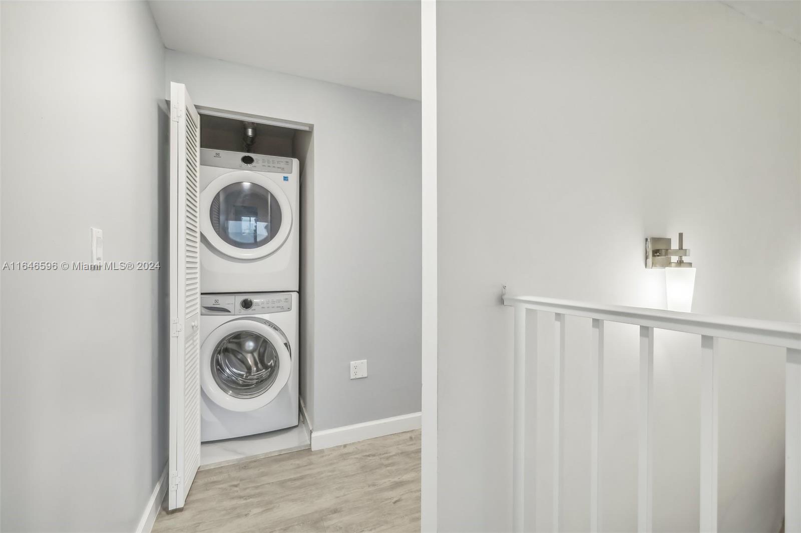 PARADISE GARDENS - Residential Lease