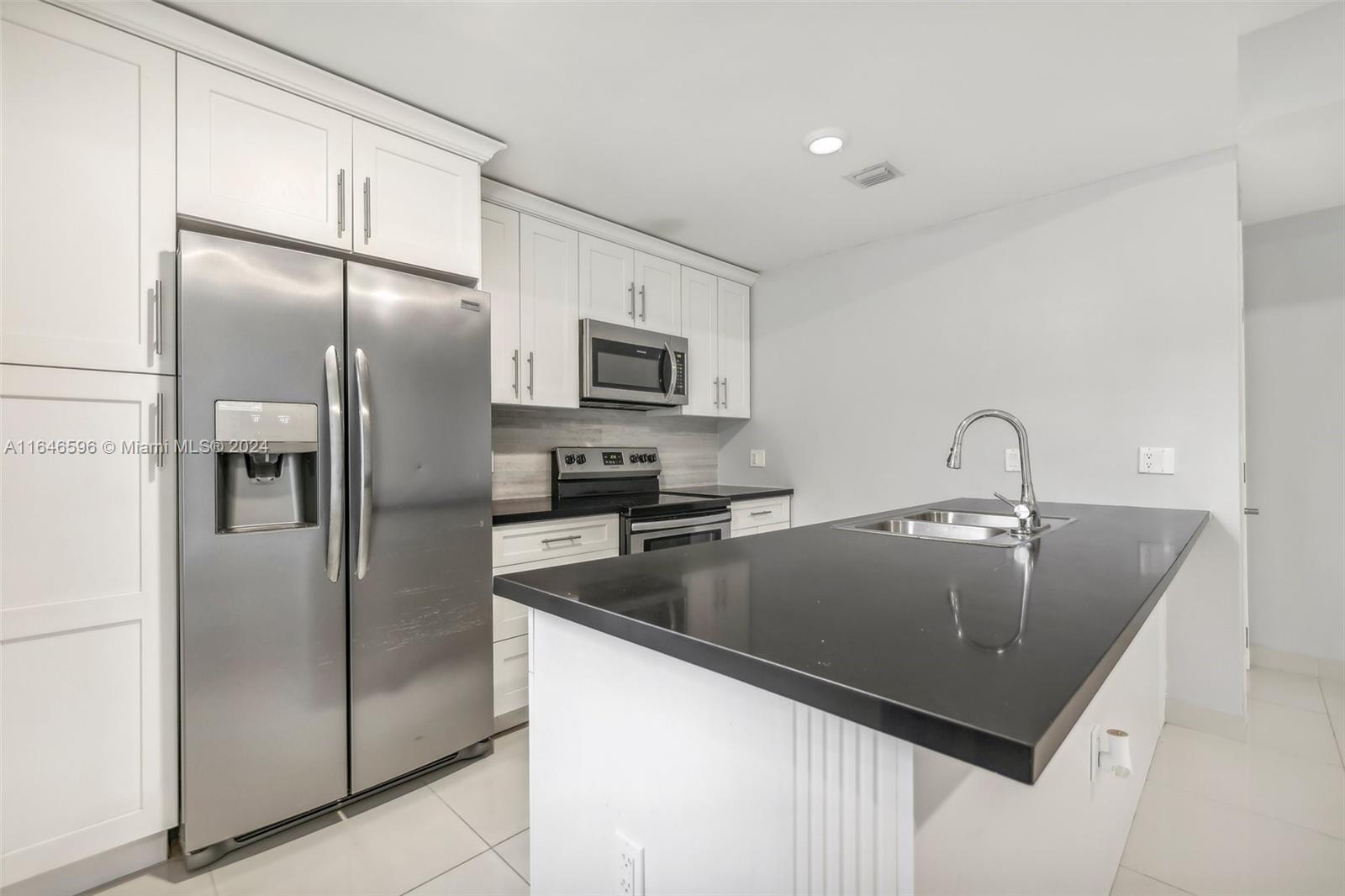 PARADISE GARDENS - Residential Lease