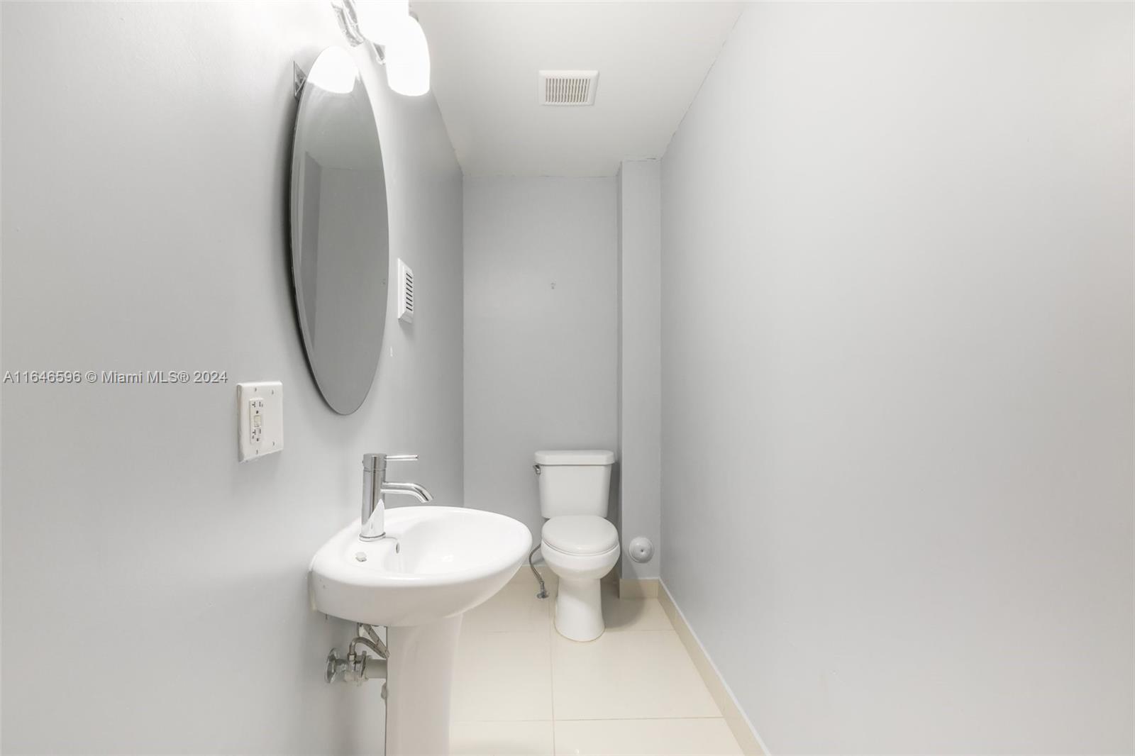 PARADISE GARDENS - Residential Lease