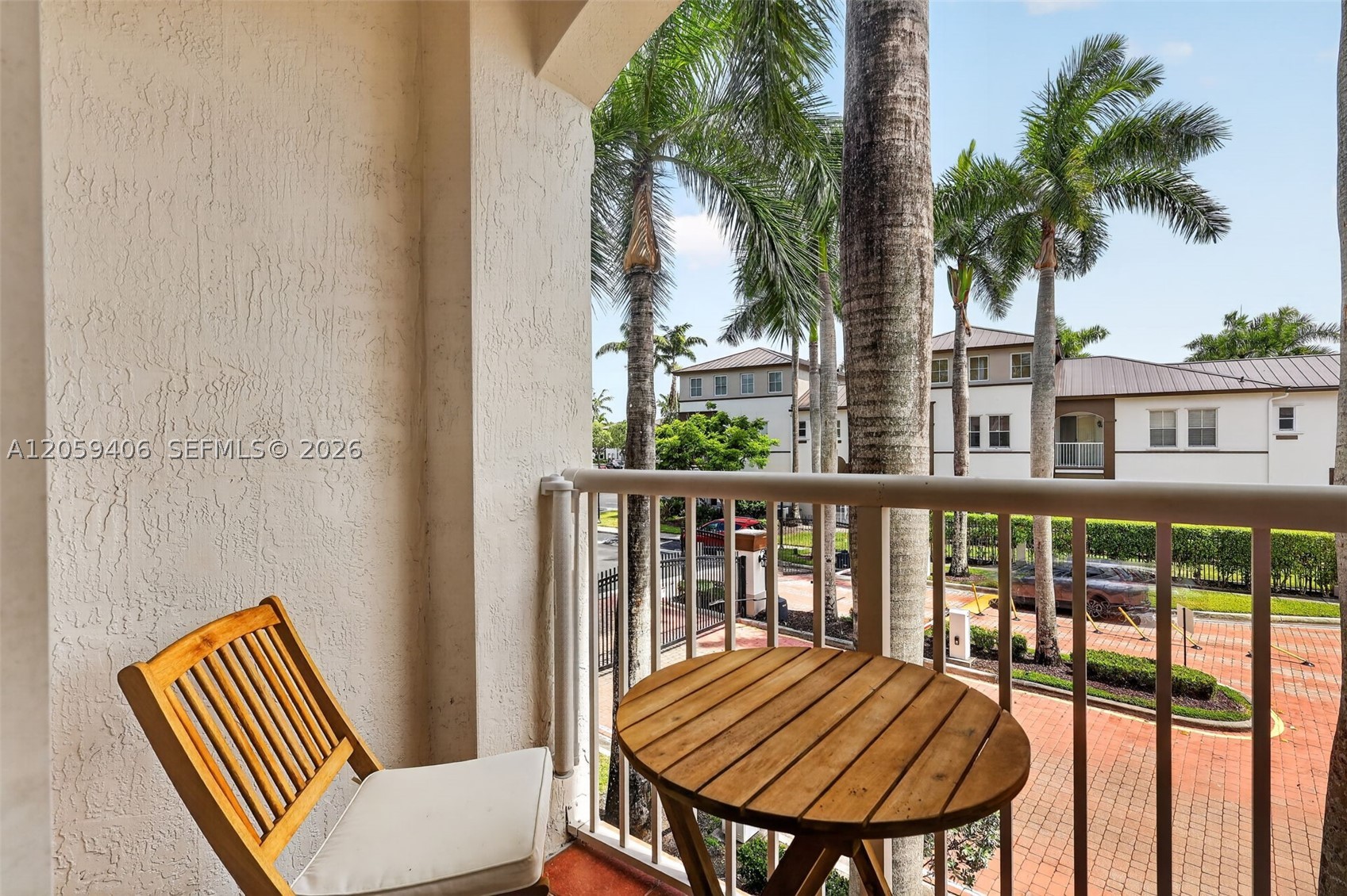 COURTYARDS THREE CONDO - Residential