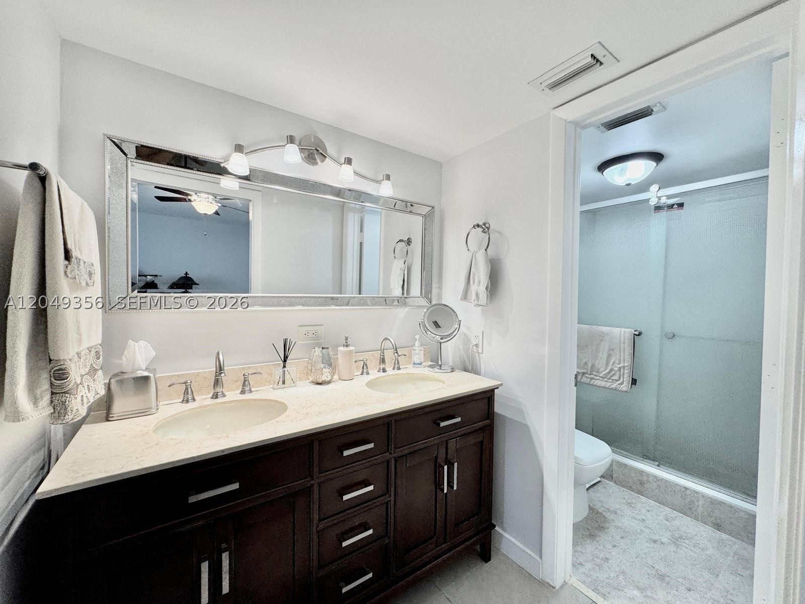 LAKES OF CARRIAGE HILLS - Residential