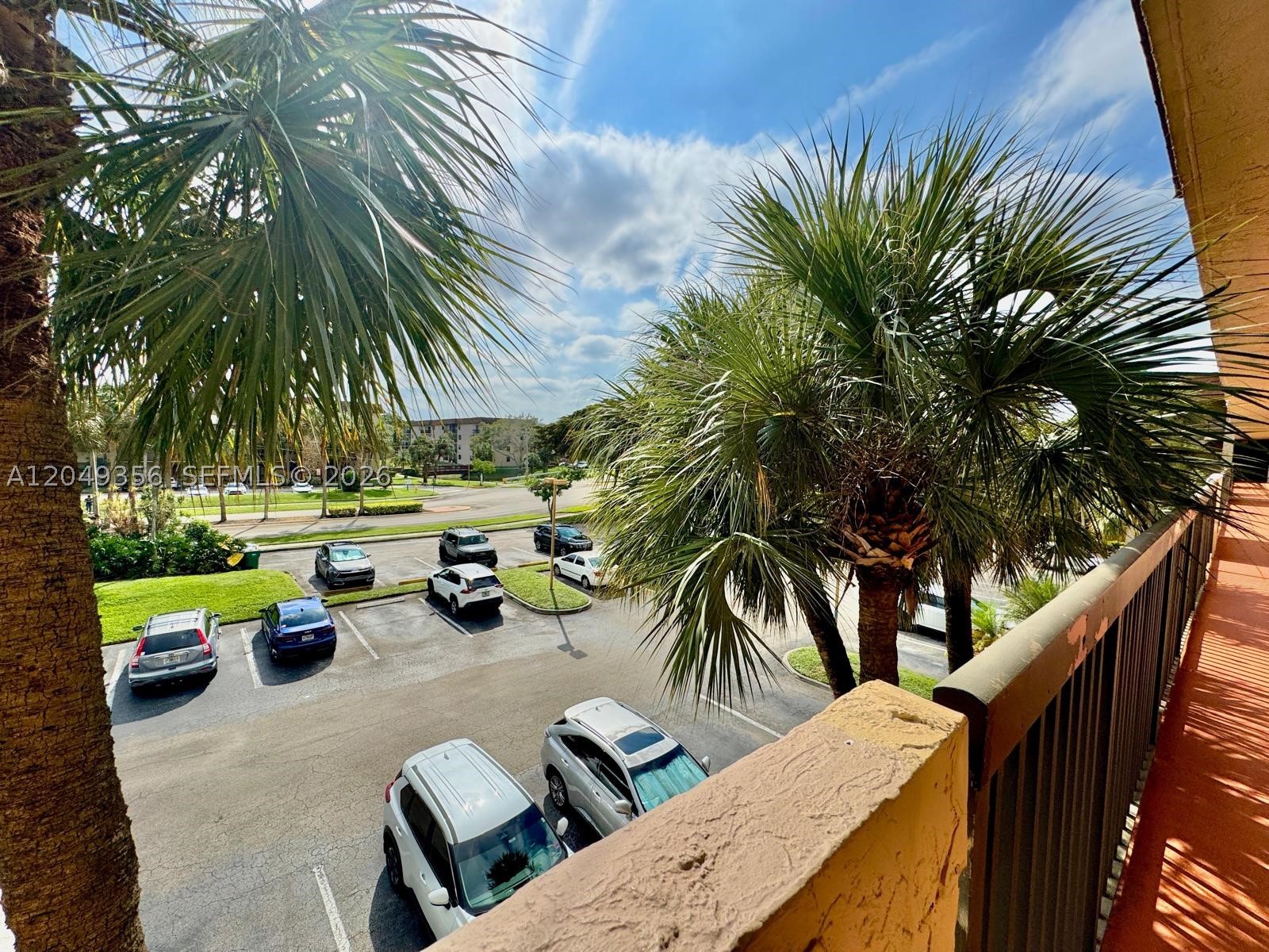 LAKES OF CARRIAGE HILLS - Residential