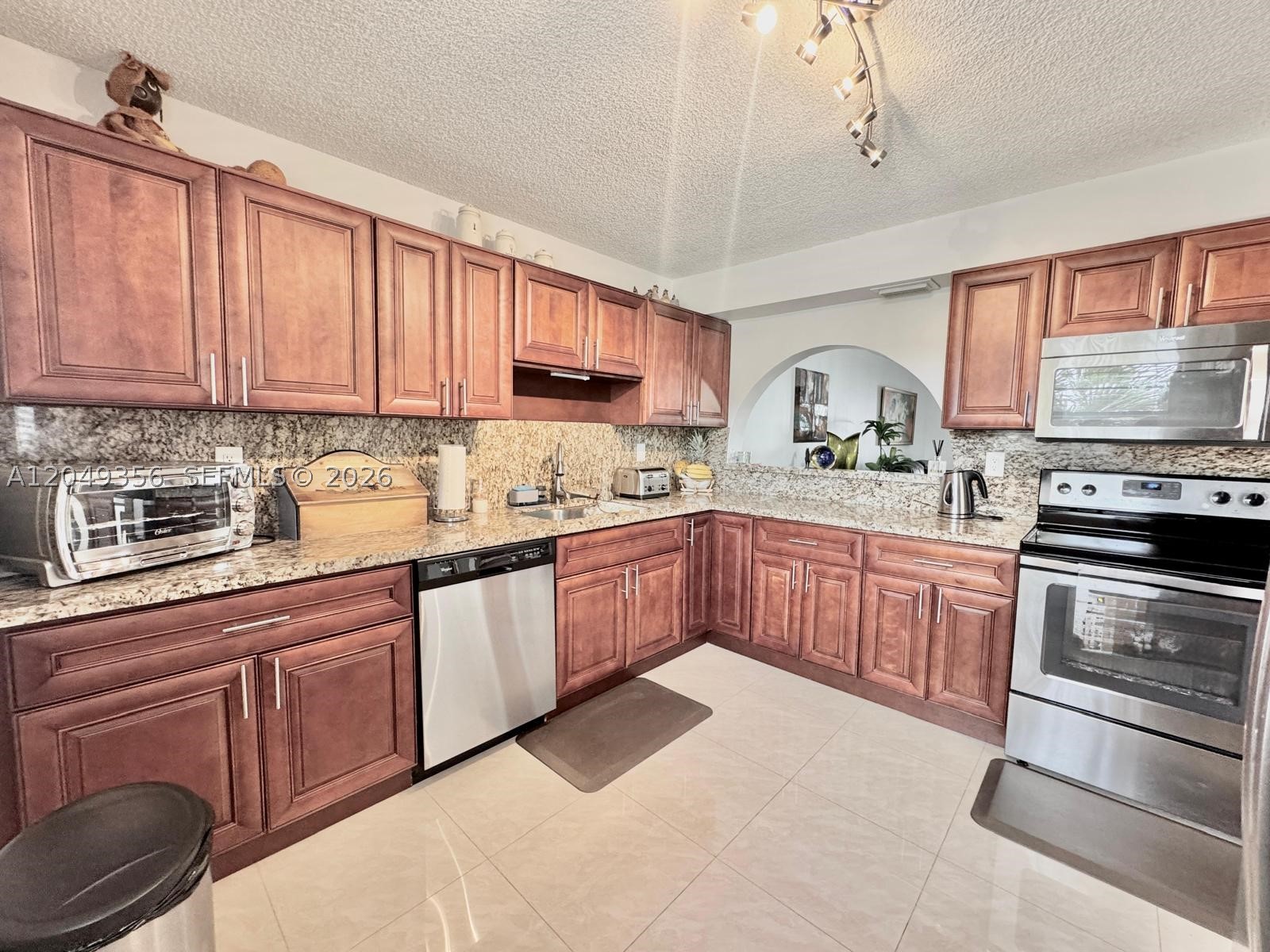 LAKES OF CARRIAGE HILLS - Residential