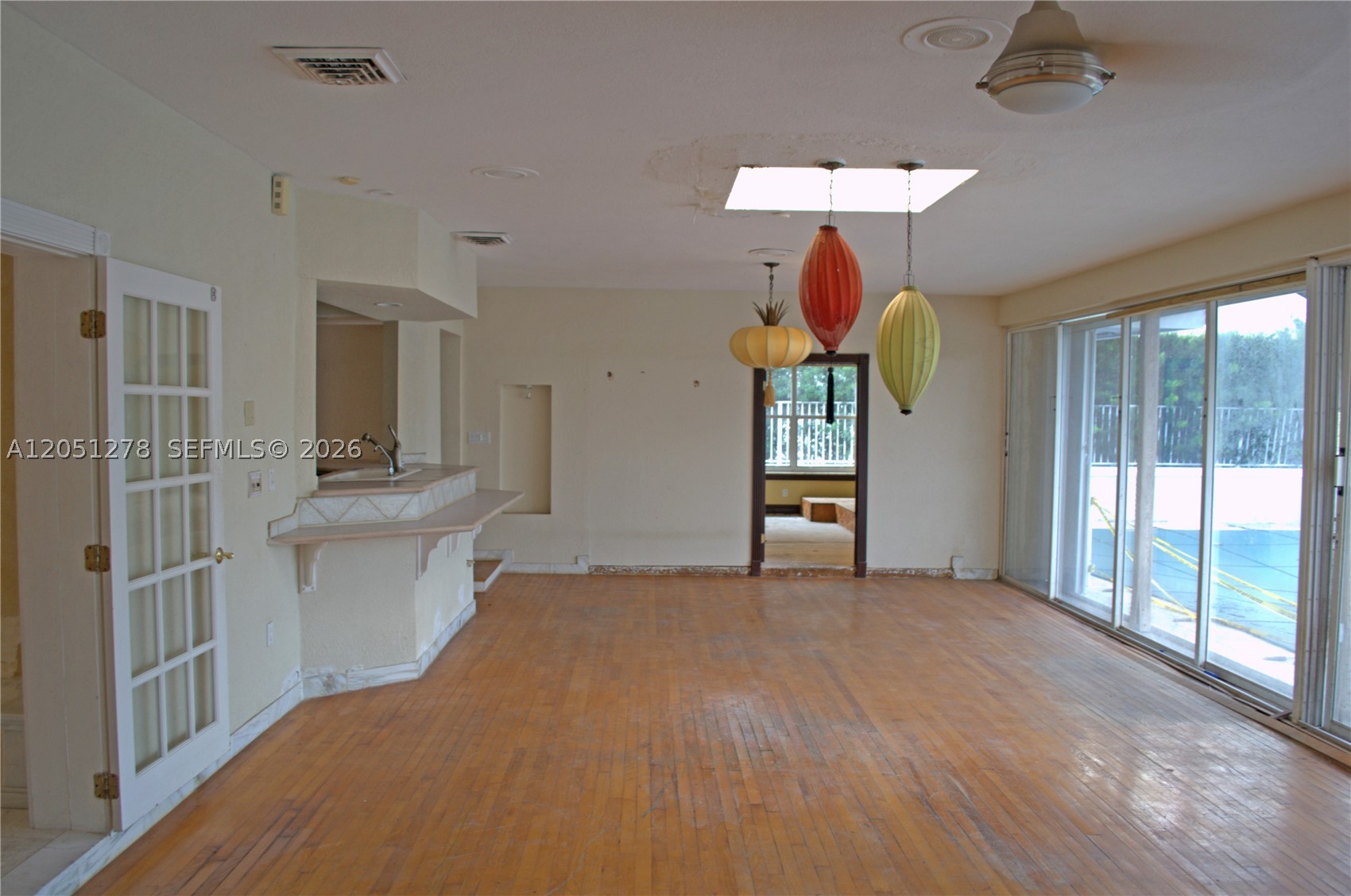 LAKE ESTATES - Residential
