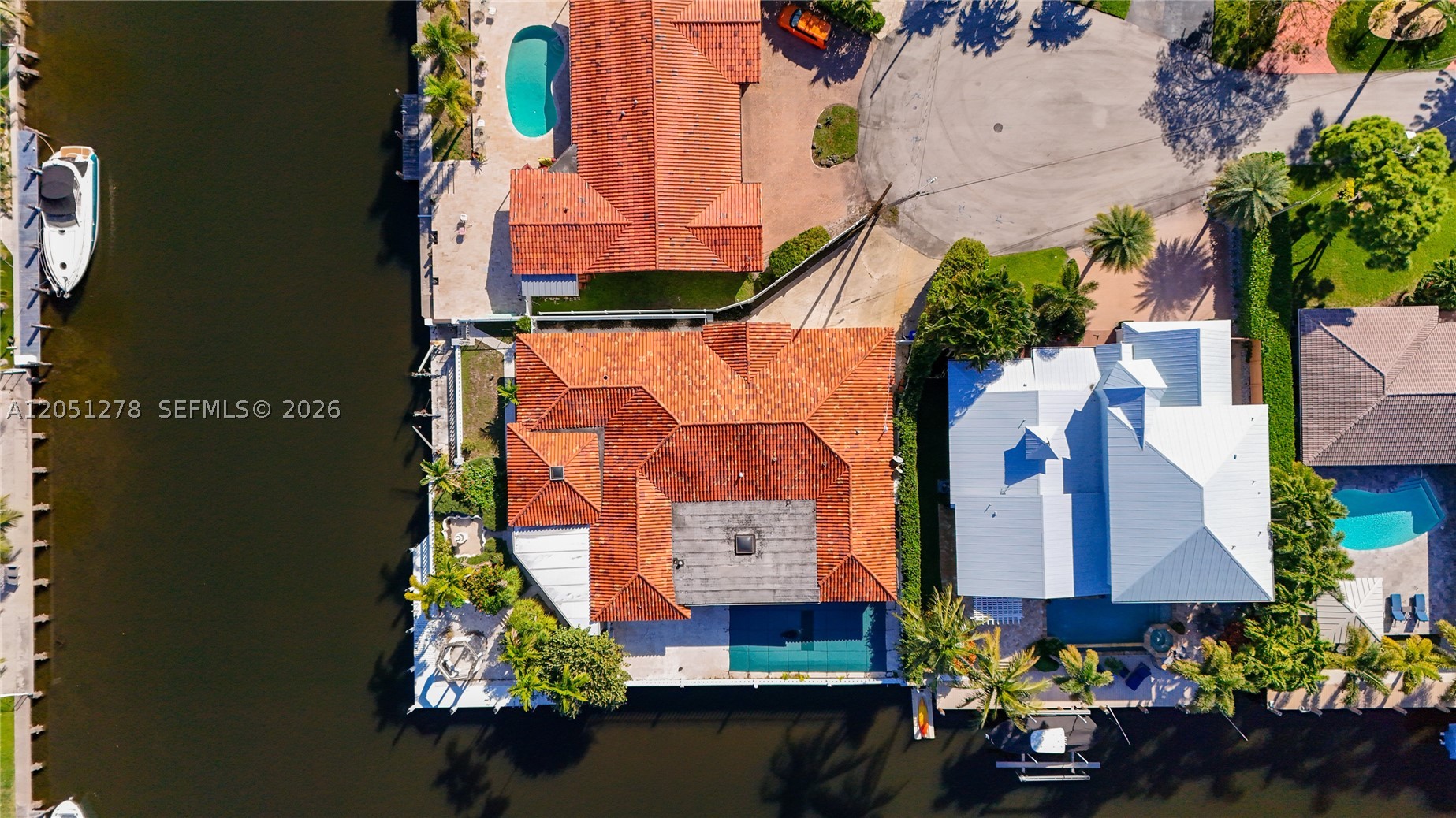 LAKE ESTATES - Residential