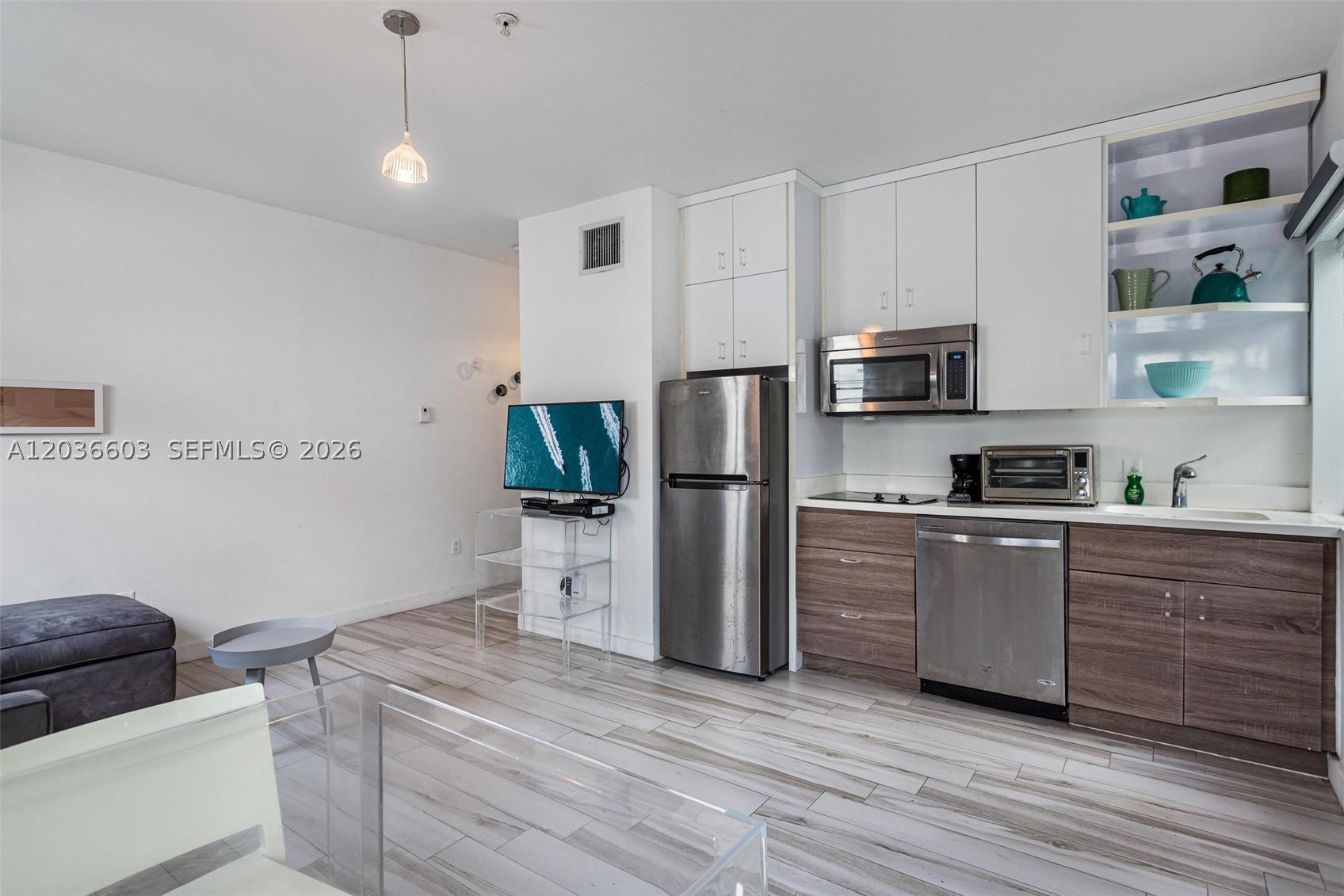 LINCOLN SUB - Residential Lease