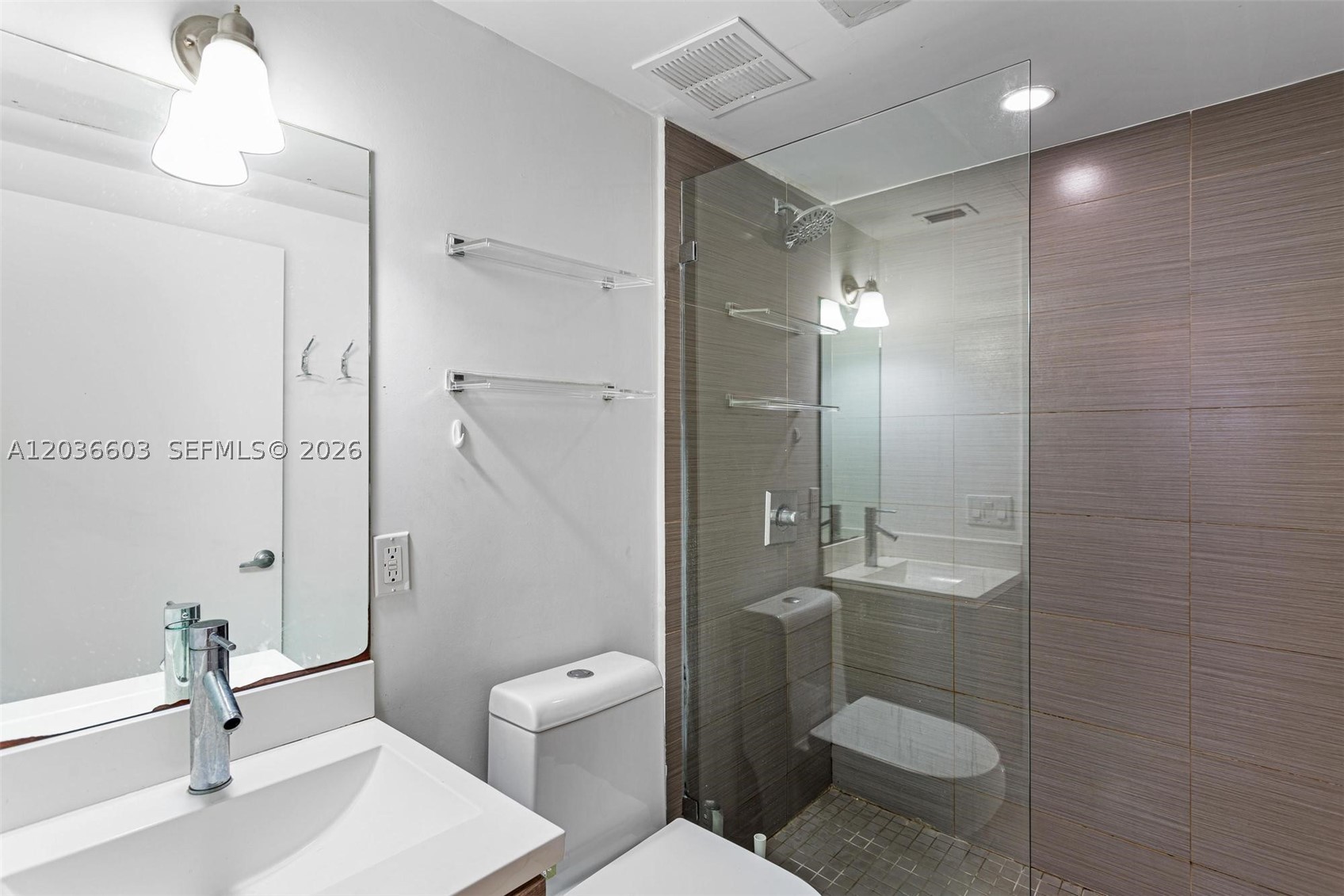 LINCOLN SUB - Residential Lease