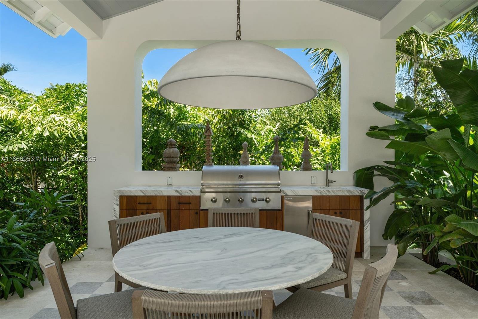 TROPICAL ISLE HOMES SUB 4 - Residential