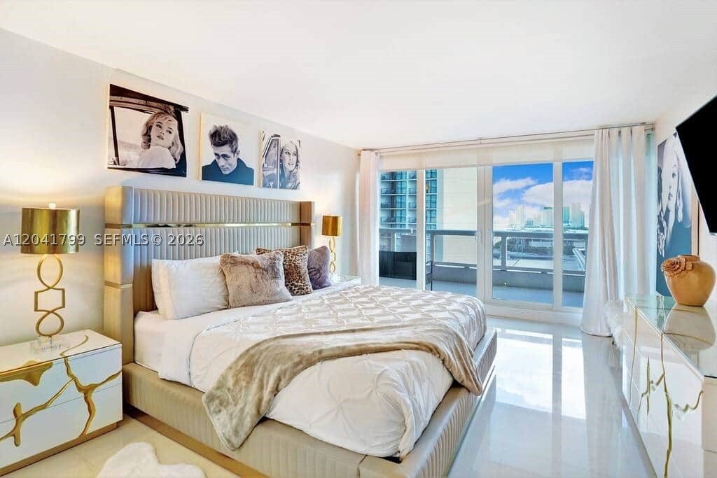 VENETIA CONDO - Residential
