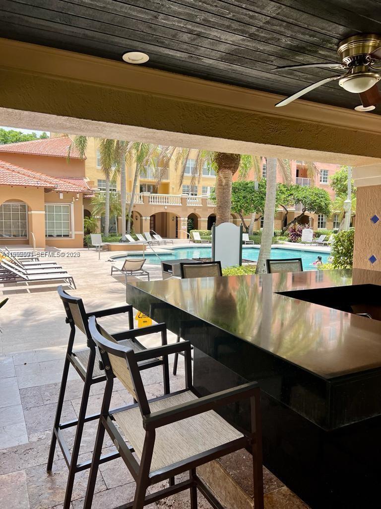 THE YACHT CLUB AT AVENTUR - Residential