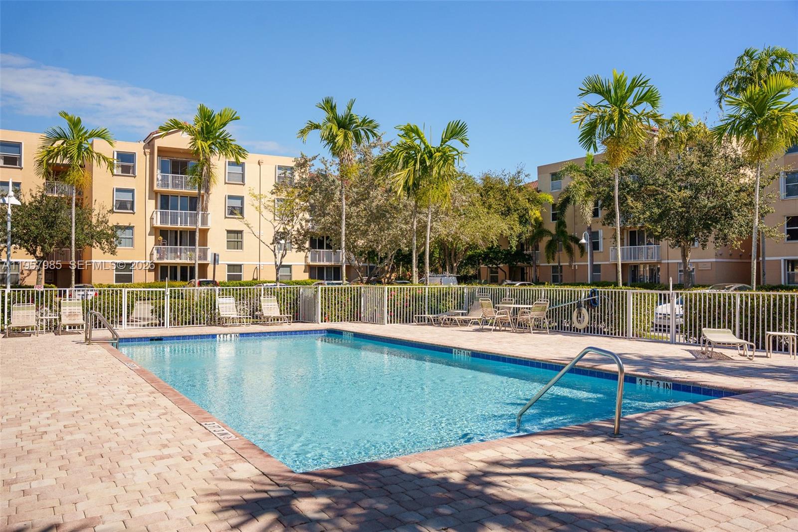 Sheridan Beach Club - Residential