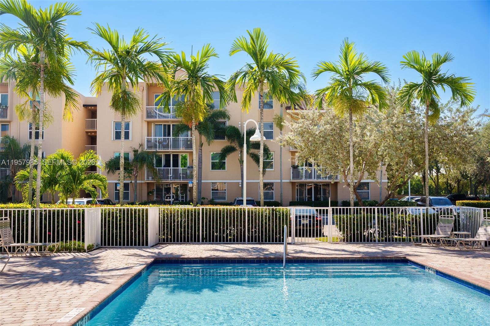 Sheridan Beach Club - Residential