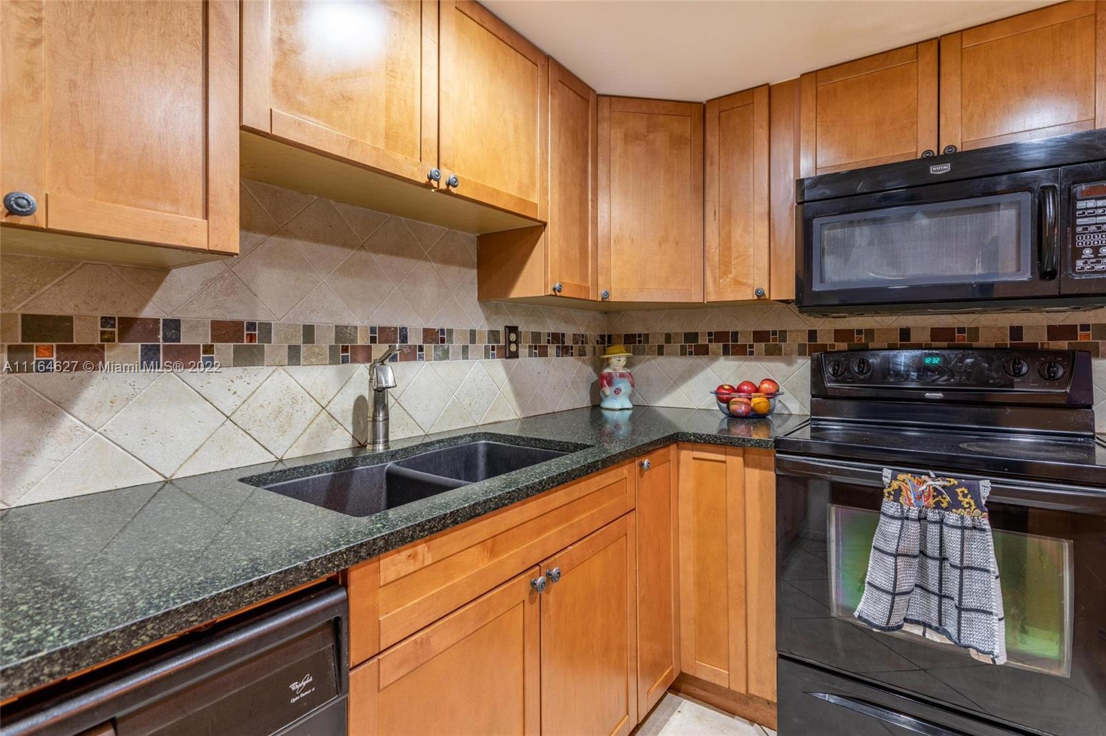 COQUINA LAKES - Residential