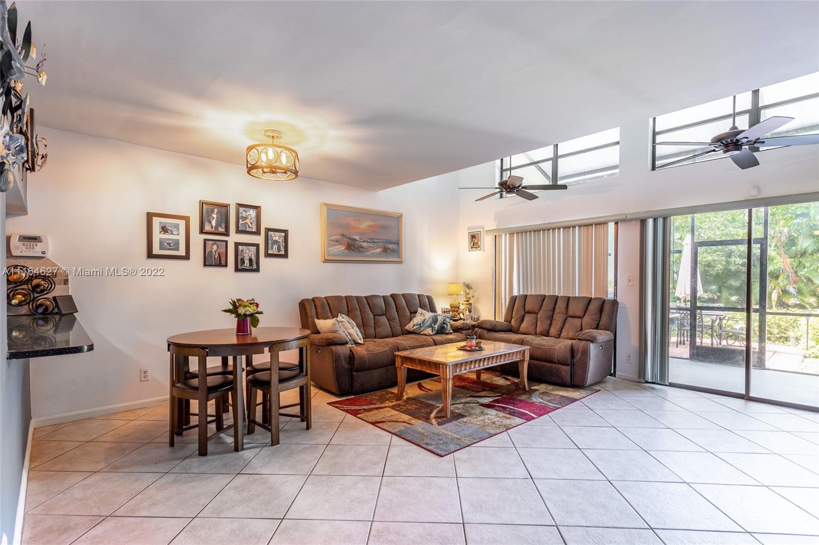 COQUINA LAKES - Residential