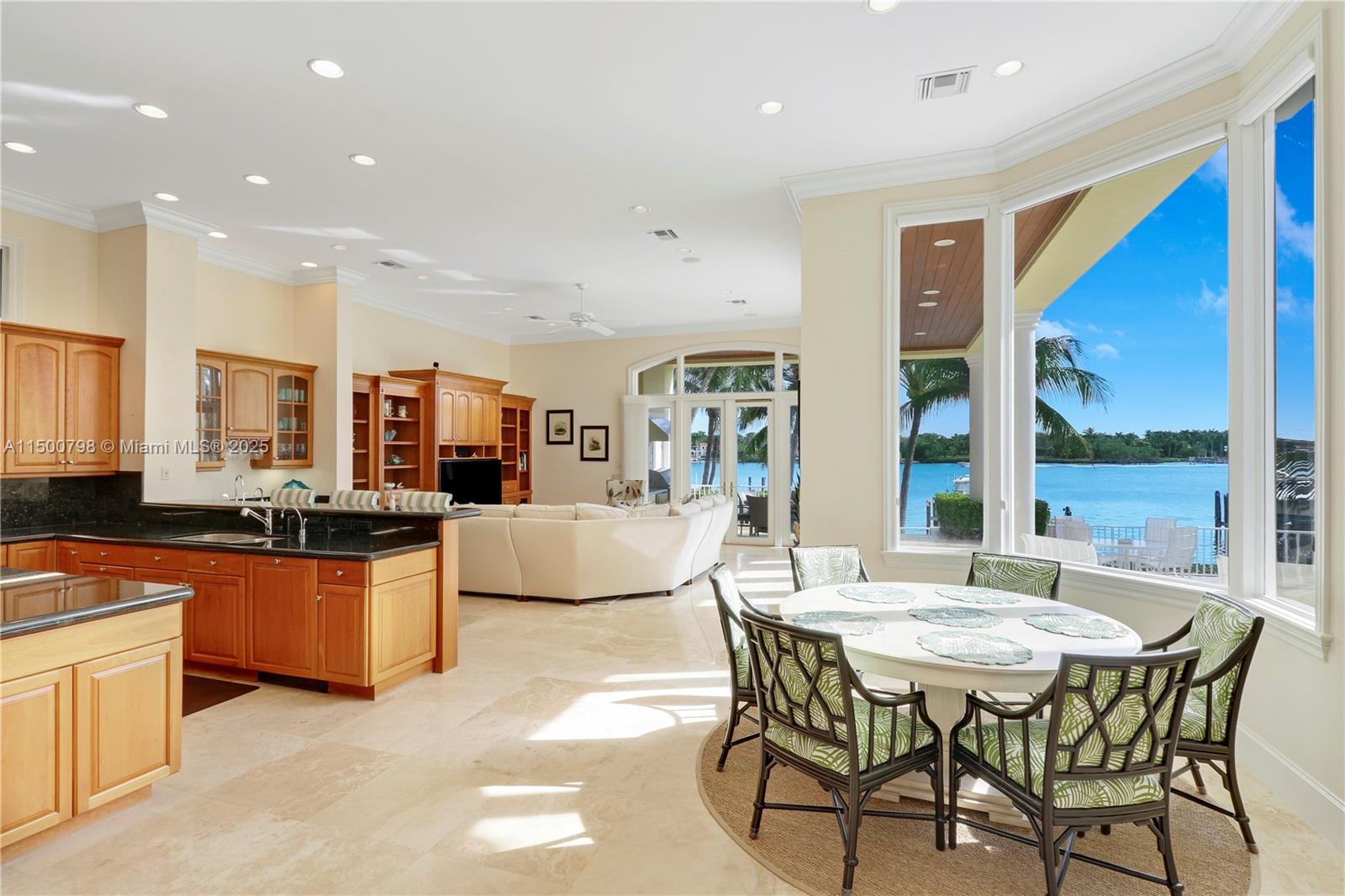 INDIAN HILLS - Residential