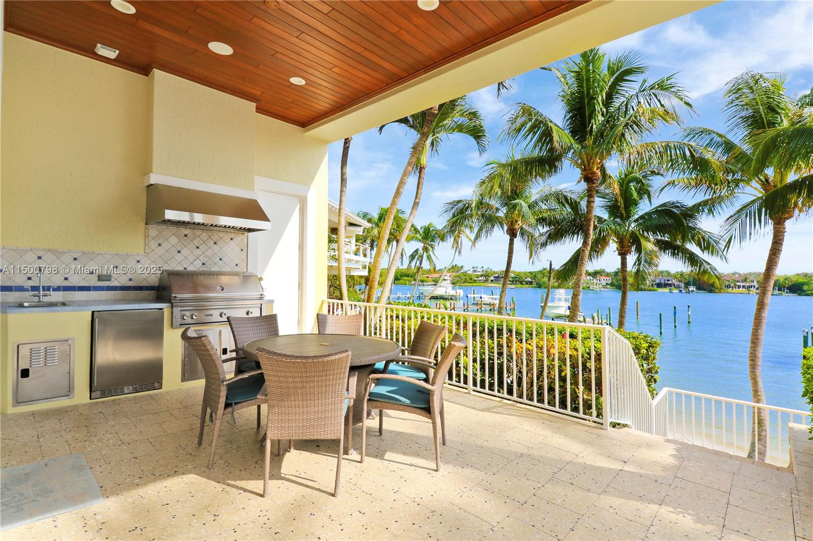 INDIAN HILLS - Residential