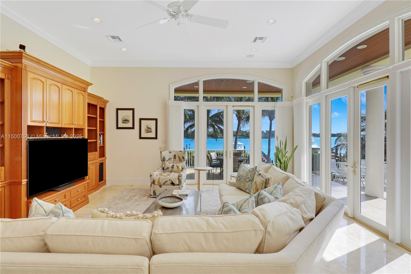 INDIAN HILLS - Residential