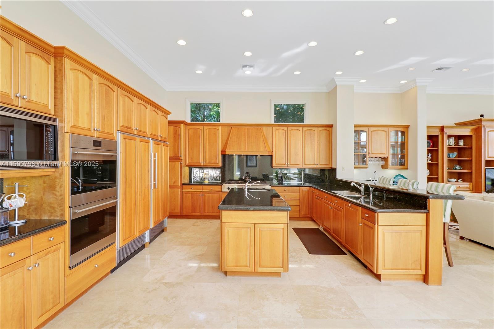 INDIAN HILLS - Residential